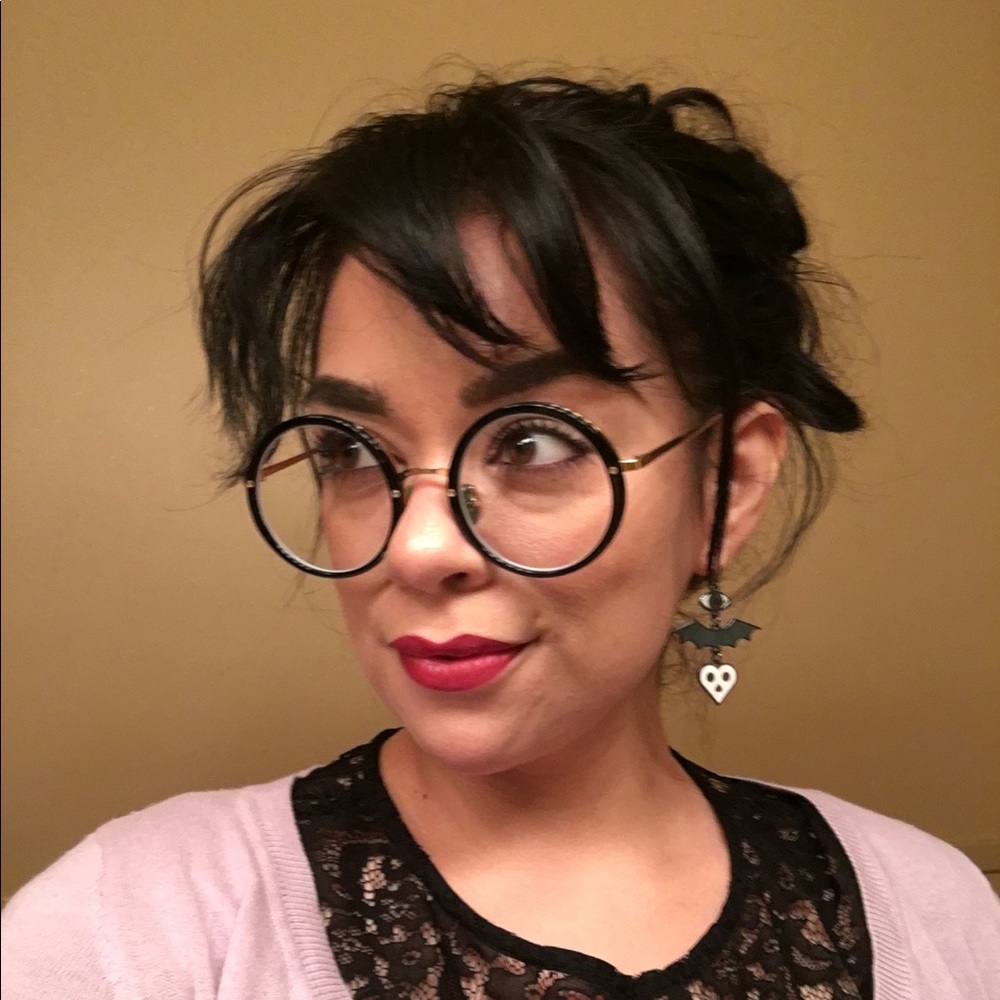 Meet your Posher, Andrea
